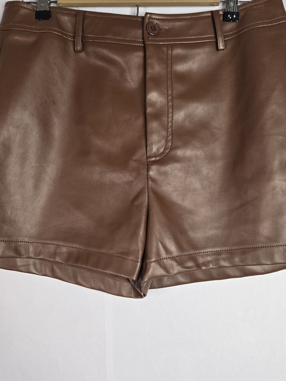 Audrey Parks Women Size L Faux Leather High Waisted Shorts NWT